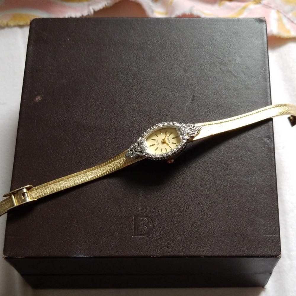 Lucien piccard vintage diamond/saphire watch